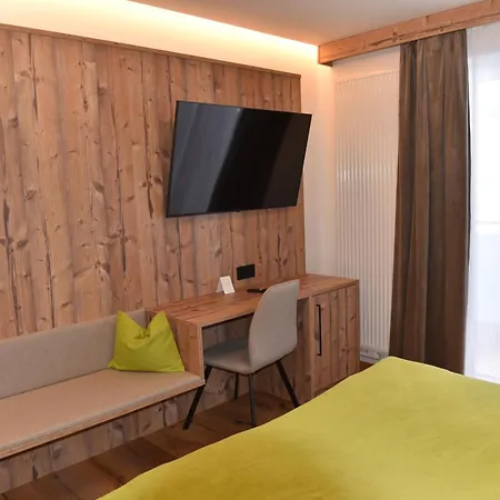 酒店 Smarthotel Inalpe 3*